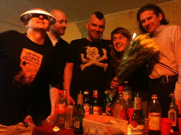 http://www.buldog.pl/pozegnanieali.jpg